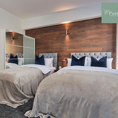 Superb House Manchester Near Etihad With Free Parking Sleeps 8 Ngoại thất bức ảnh