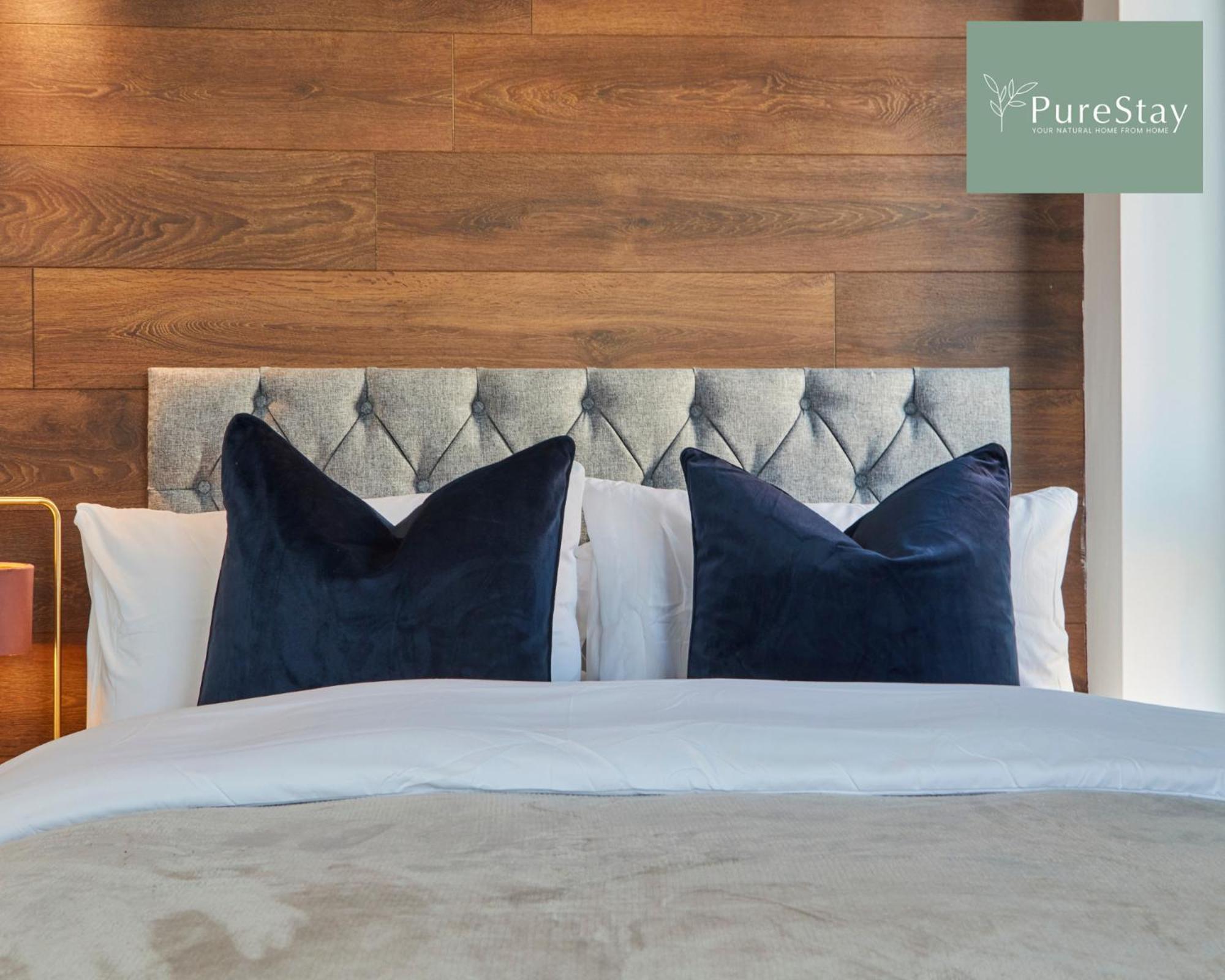 Superb House Manchester Near Etihad With Free Parking Sleeps 8 Ngoại thất bức ảnh