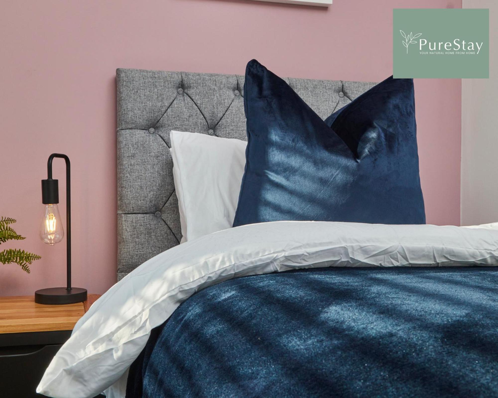 Superb House Manchester Near Etihad With Free Parking Sleeps 8 Ngoại thất bức ảnh